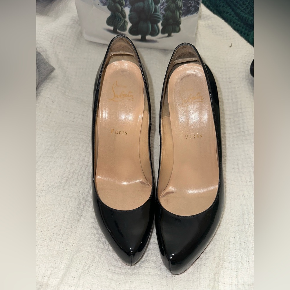 Black size 38 great condition